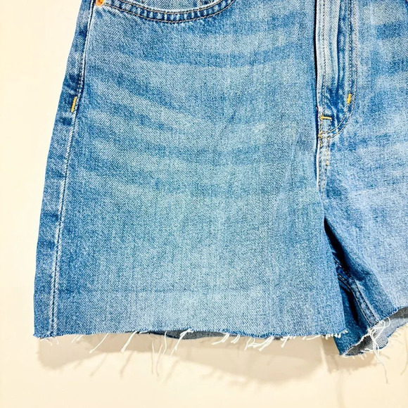 DIVIDED High-waisted washed bermuda shorts - Picture 3 of 7